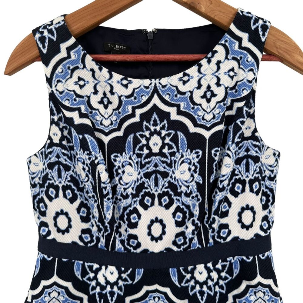 Talbots 6P Sleeveless Dress Blue Printed Textured Cotton Stretch Fit & Flare - Picture 2 of 7